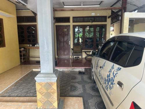 Top Palace — Sumedang