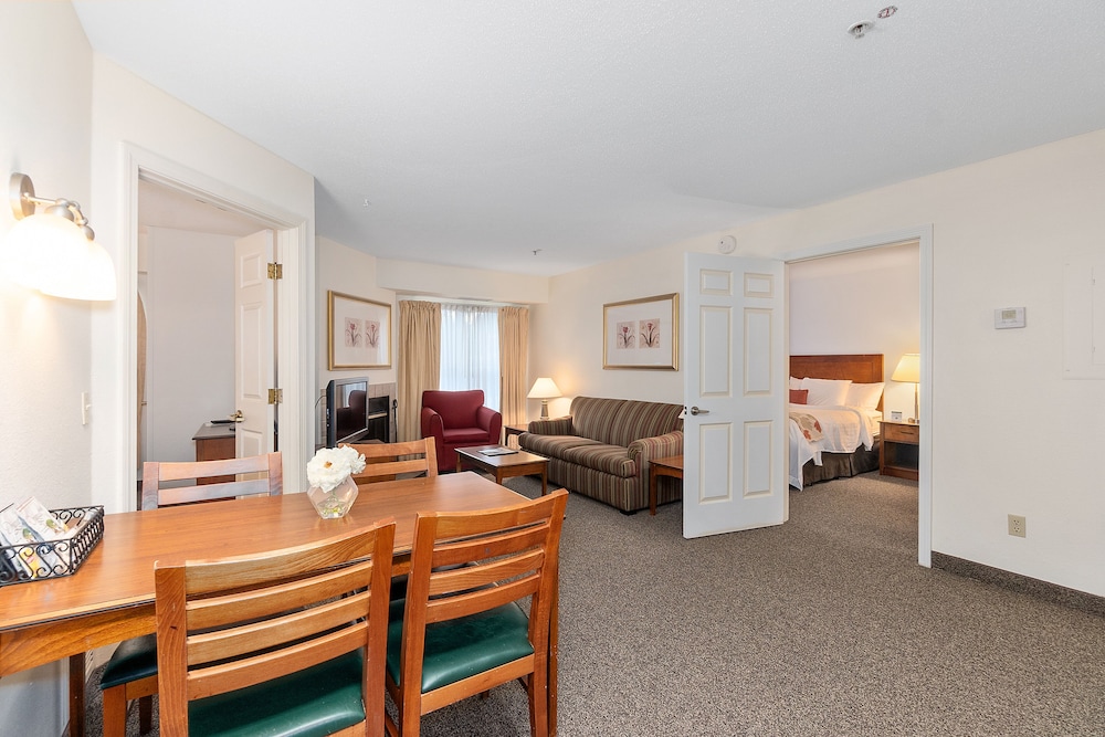 Residences at Daniel Webster - photo 32