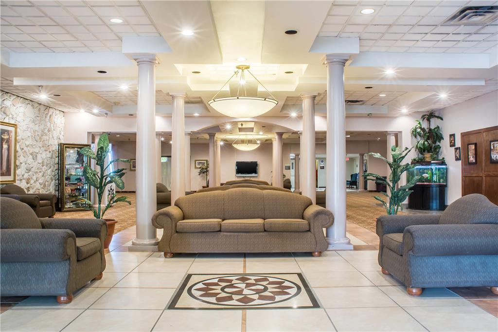 Quality Inn & Suites Palm Island Indoor Waterpark - photo 3