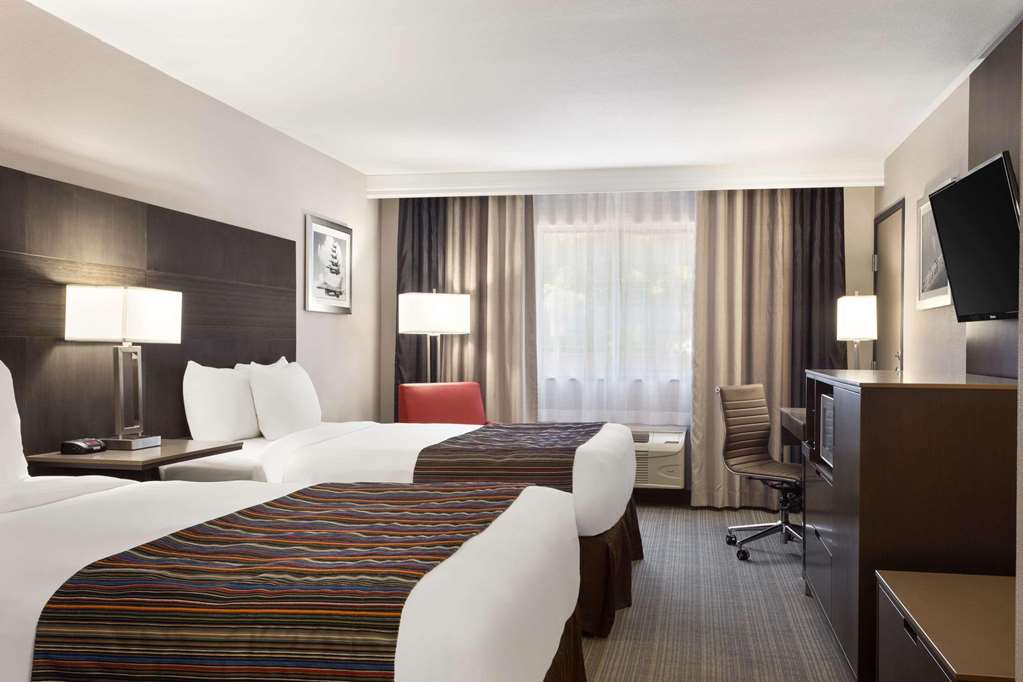 Country Inn & Suites by Radisson San Antonio Lackland AFB SeaWorld Area - photo 6