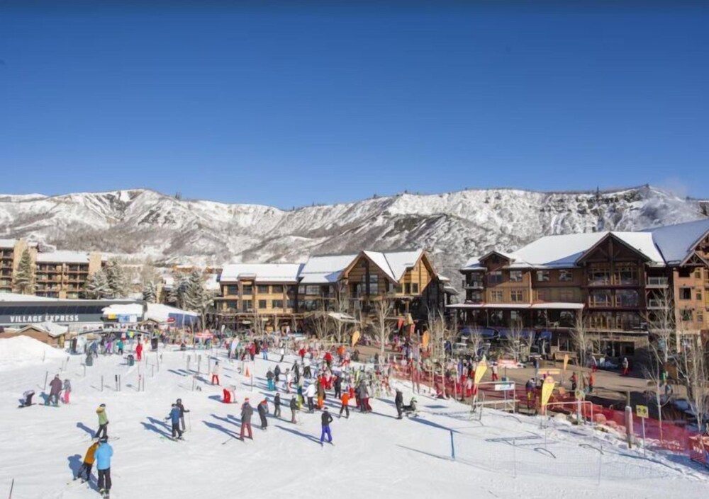 Luxury Ski in Ski out 3 Bedroom Mountain Resort Vacation Rental in the Heart of Snowmass Base Village - photo 23
