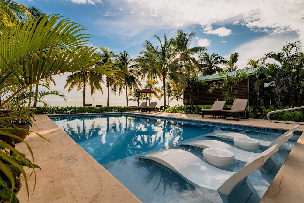 Coconut Row Boutique Hotel in Dangriga, Belize