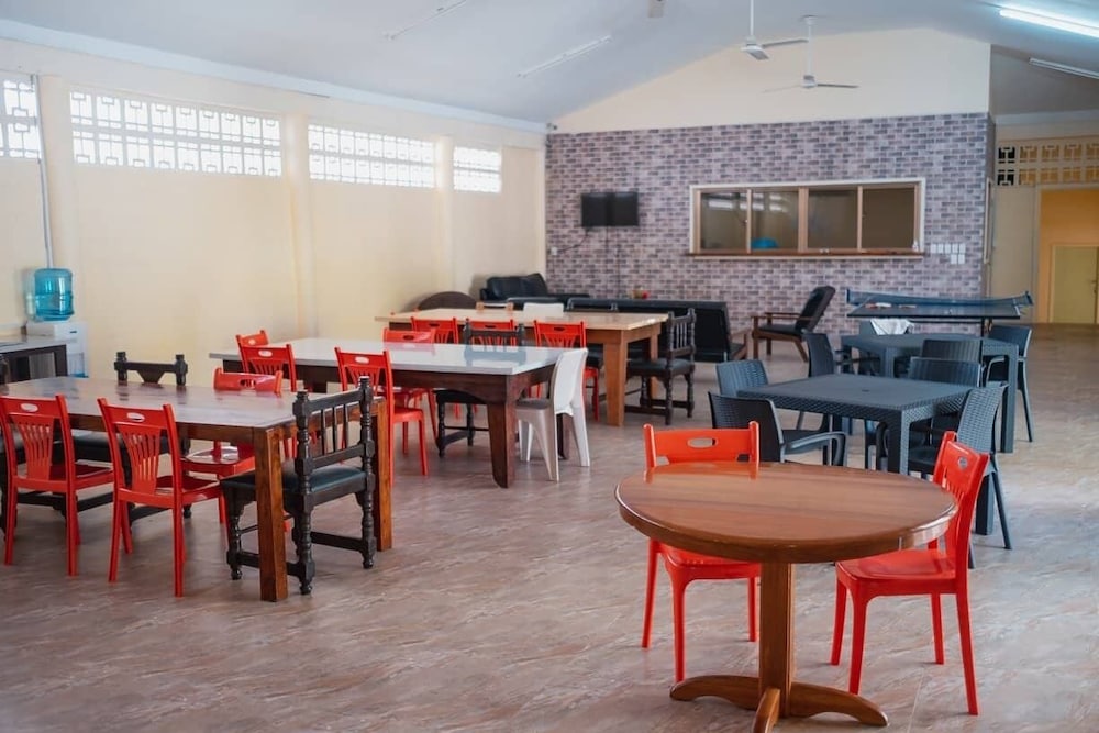 Karl’s Getaway Hotel and Tours — Apia — photo 2