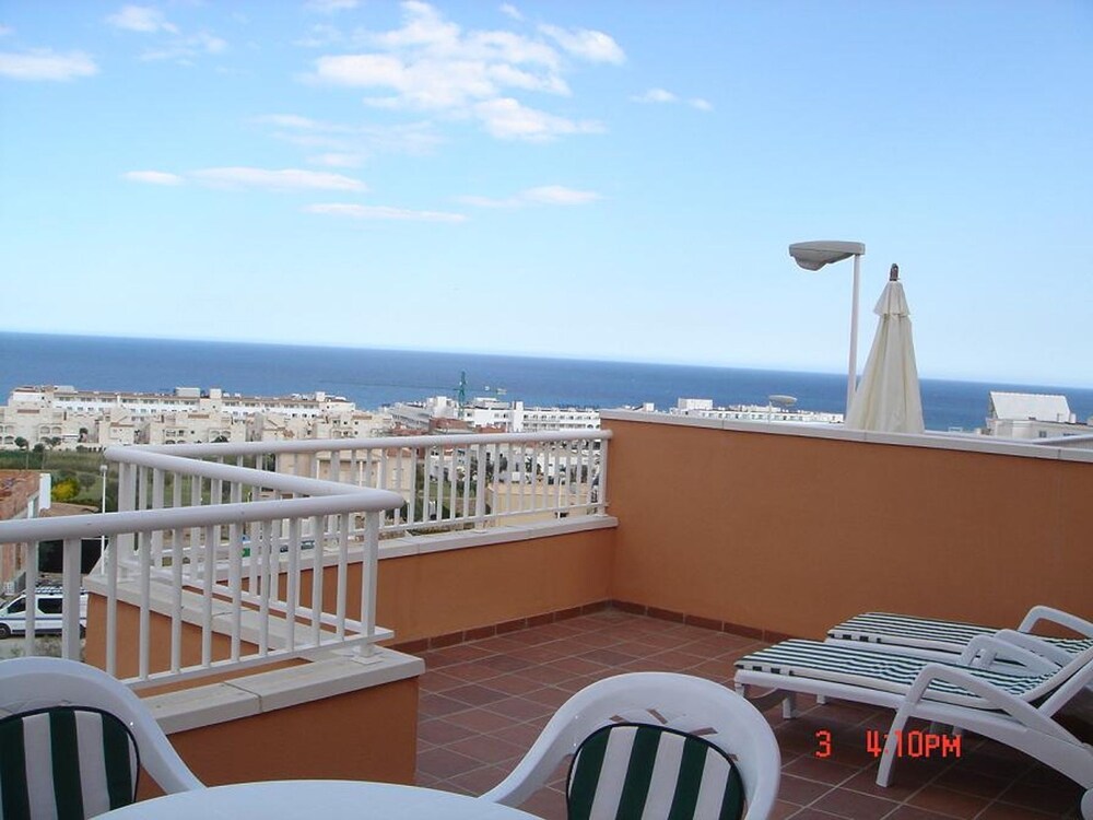 Seaside Apartment in Mojácar Pool — 4-Star Luxury Hotel in Mojacar, Spain