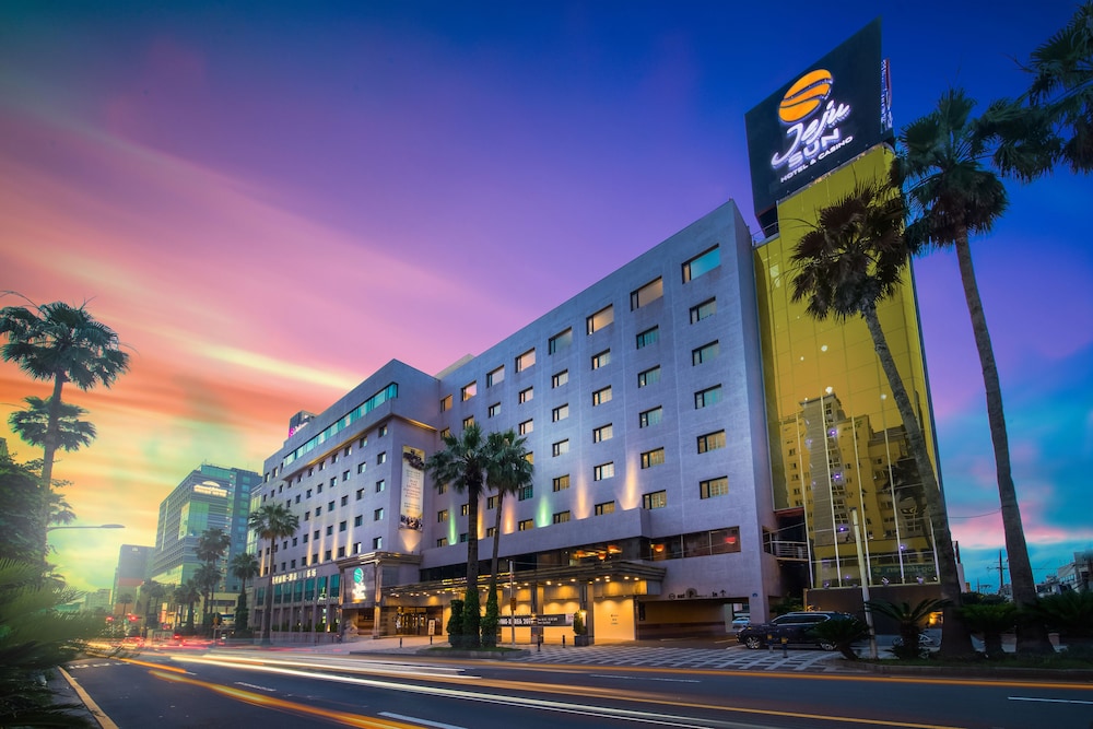 Jeju Sun Hotel & Casino — 4-Star Luxury Hotel in Jeju City, South Korea