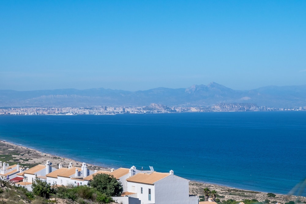 202 Golden Sand Ac wifi in Santa Pola, Spain