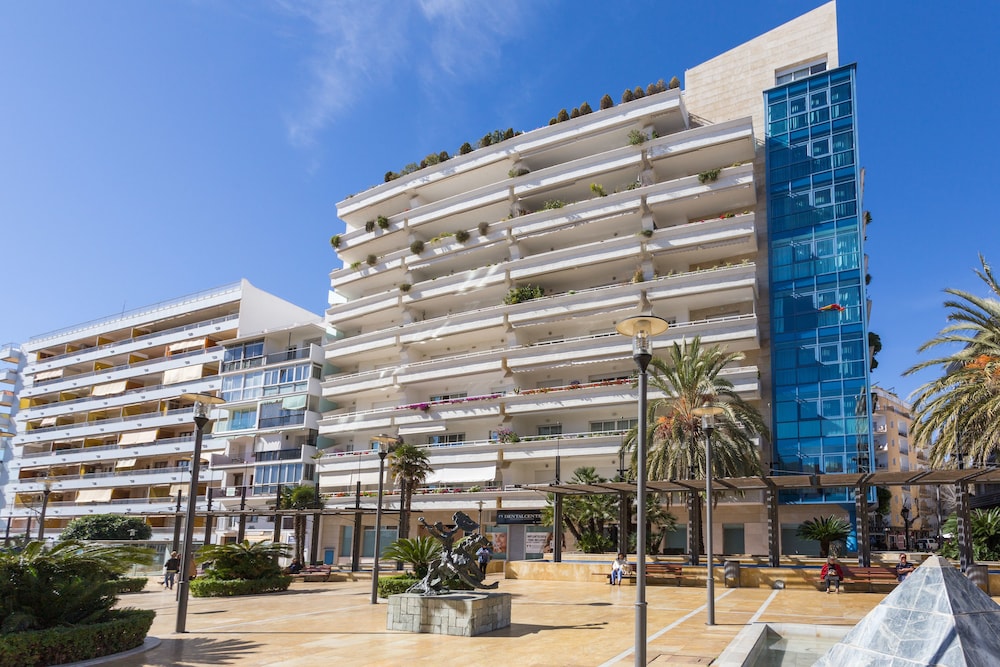 2º MTR Marbella Temporary Rent 3 bedrooms Av del Mar — 4-Star Luxury Hotel in Marbella, Spain
