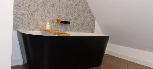L'impasse de la Colline - last minute hotel in Unknown City