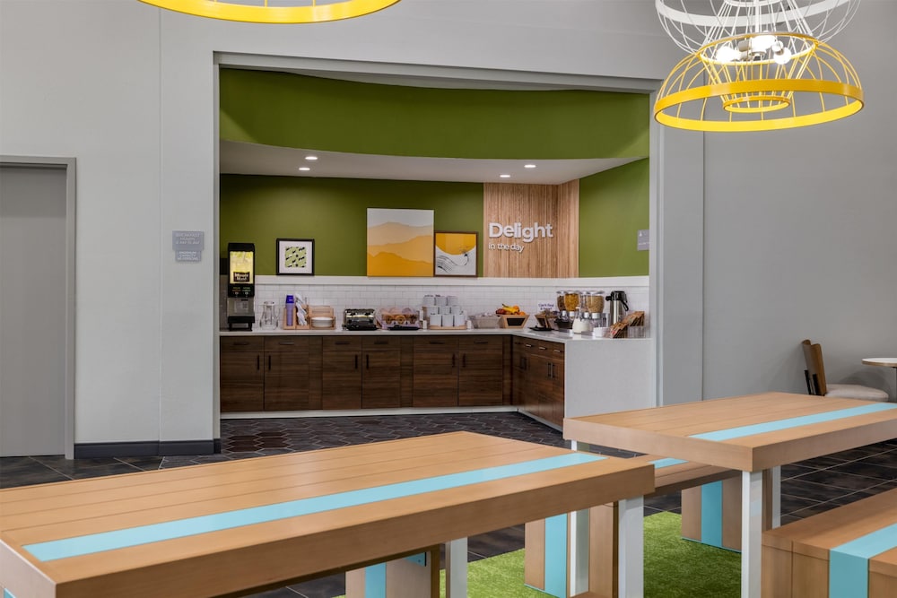 Spark by Hilton Artesia - photo 39