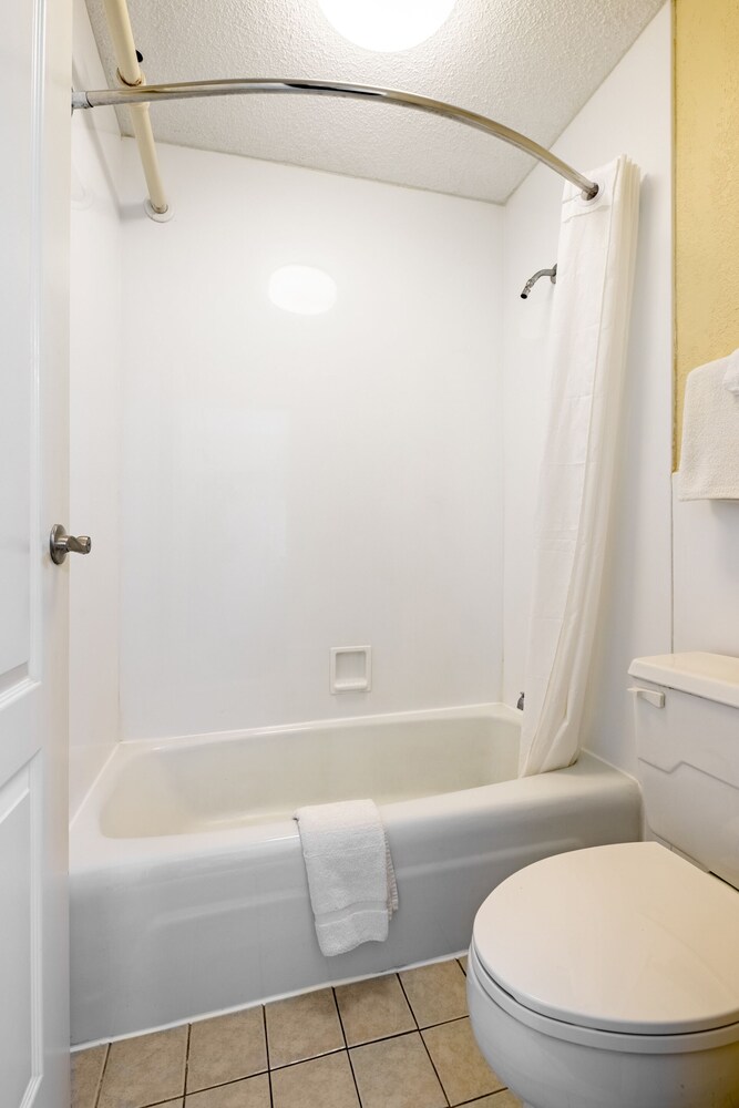 OYO Hotel Rome GA Historic District - photo 20