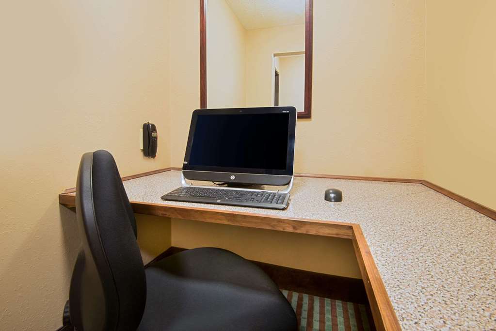 Super 8 by Wyndham Fairfield - photo 14