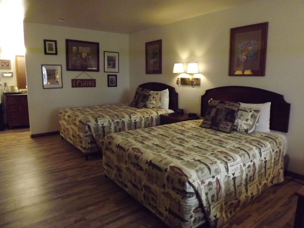 Crest Country Inn - photo 90