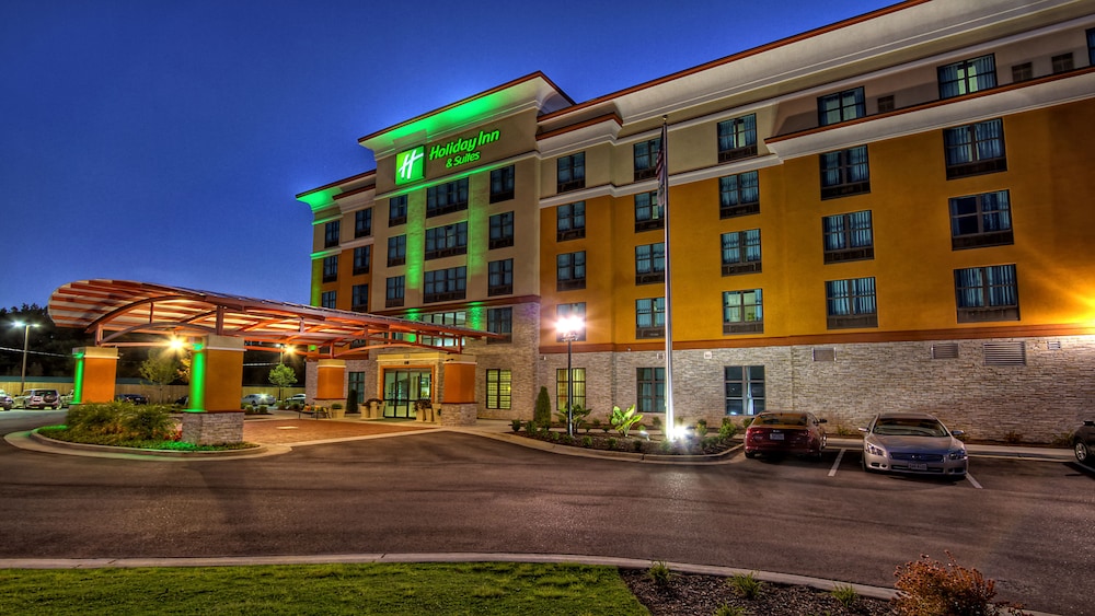 Holiday Inn Hotel & Suites Tupelo North by IHG - carbon neutral hotel in Tupelo