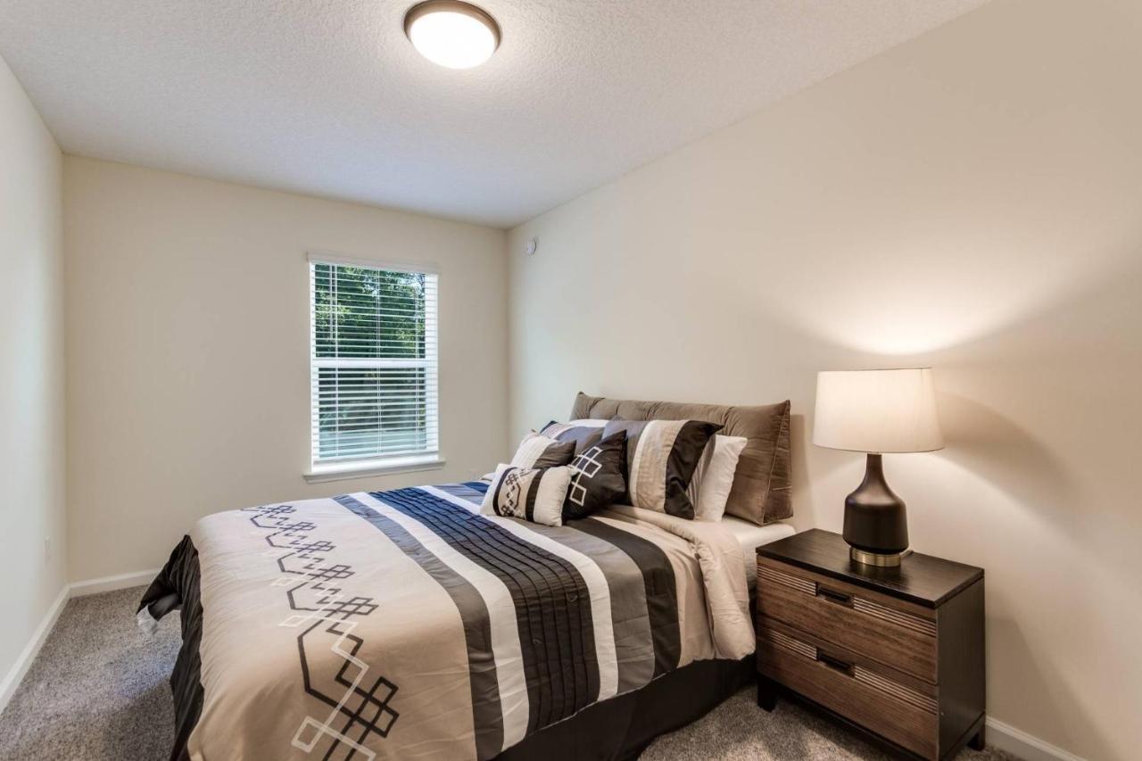 Oak Street #13 - photo 4