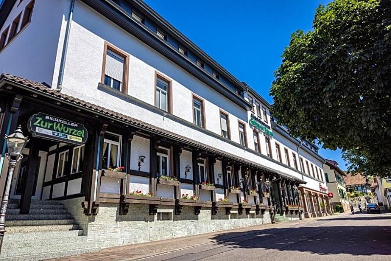 Hotel Grüner Baum - carbon neutral hotel in Buhlertal