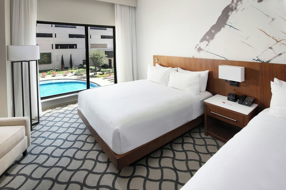 Marriott Dallas Allen Hotel & Convention Center - photo 16