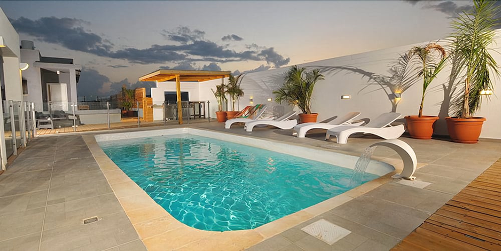 Chill Out Exclusive Suites in Unknown City, Israel