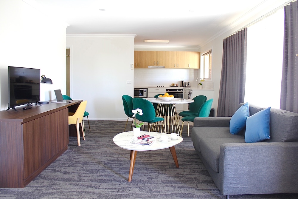 Governor Macquarie Motor Inn