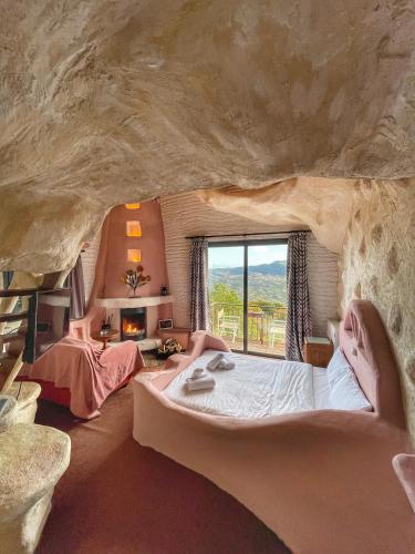 Anemoessa - carbon neutral hotel in Sikyon