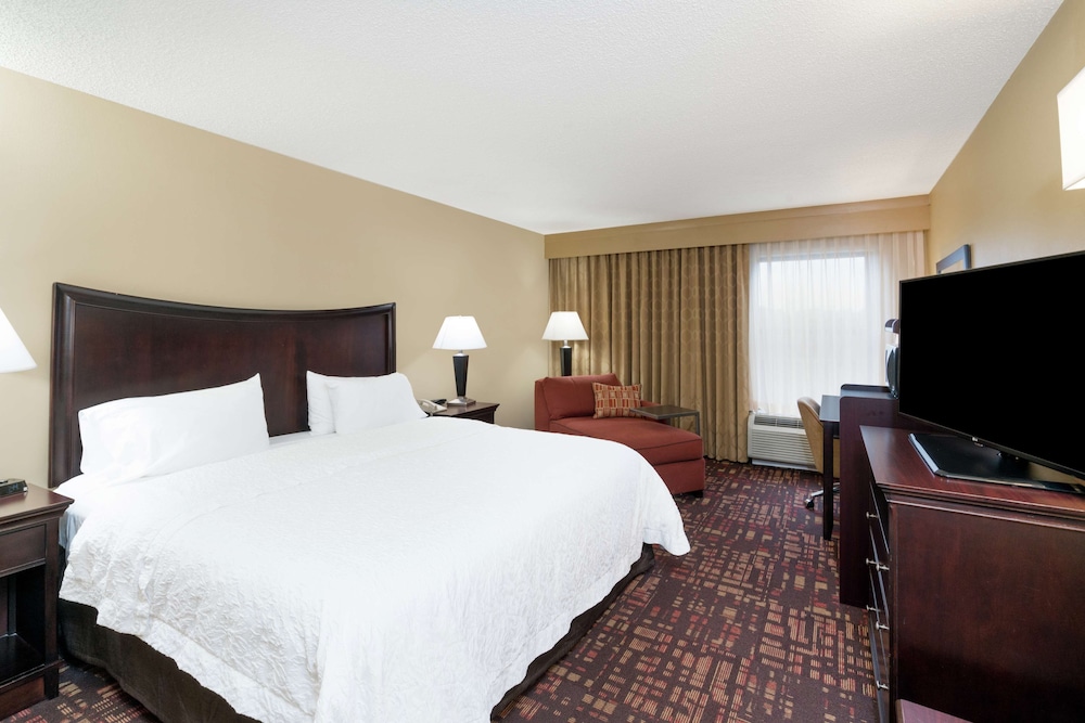 Hampton Inn Corydon - photo 13