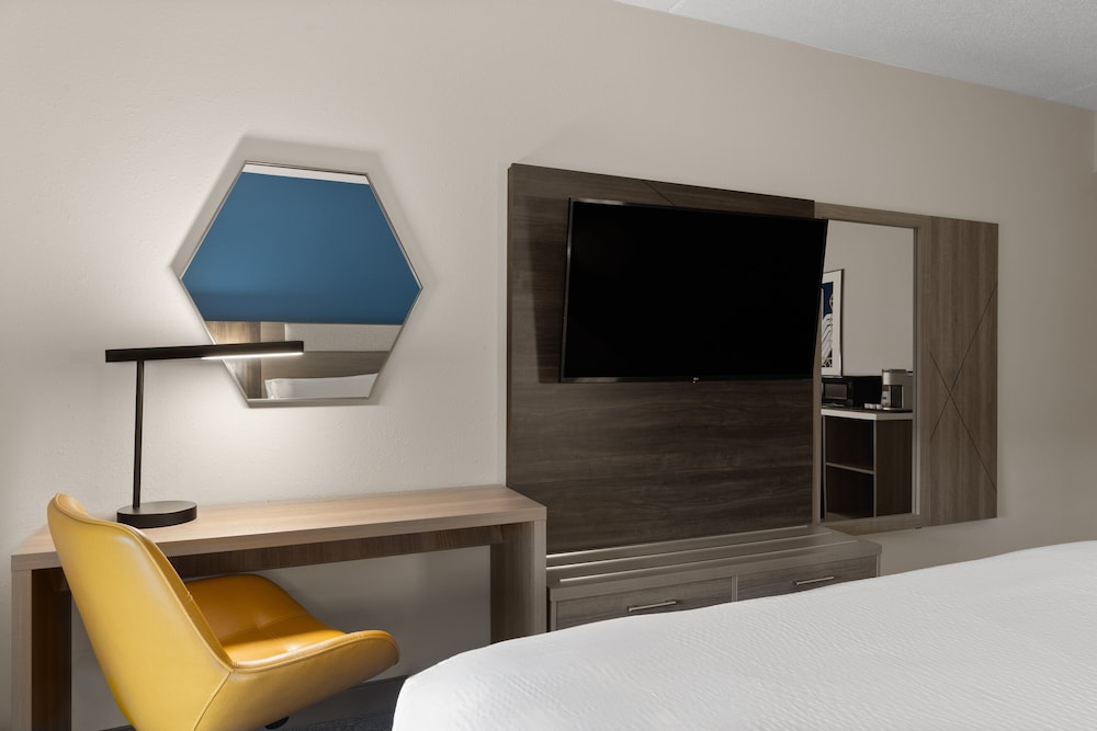 Holiday Inn Express Hotel & Suites Danbury I 84 by IHG - photo 14