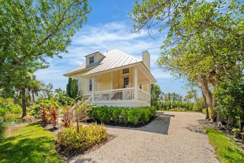 Gone Coastal - last minute hotel in Sanibel