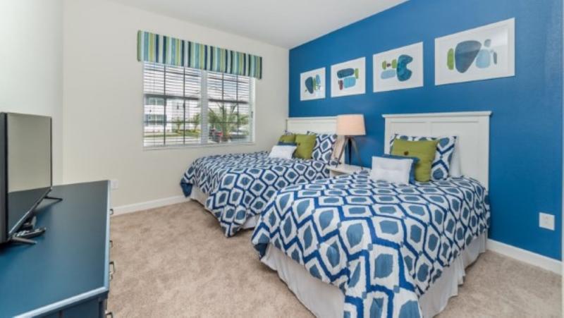Windsor Palms Resort Homes - photo 8