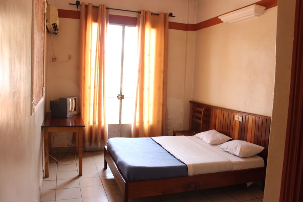 Hotel Le Relais Saint Jacques - carbon neutral hotel in Yaounde