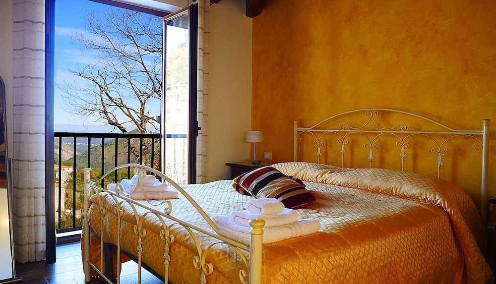 Antico Borgo San Francesco - last minute hotel in Longi