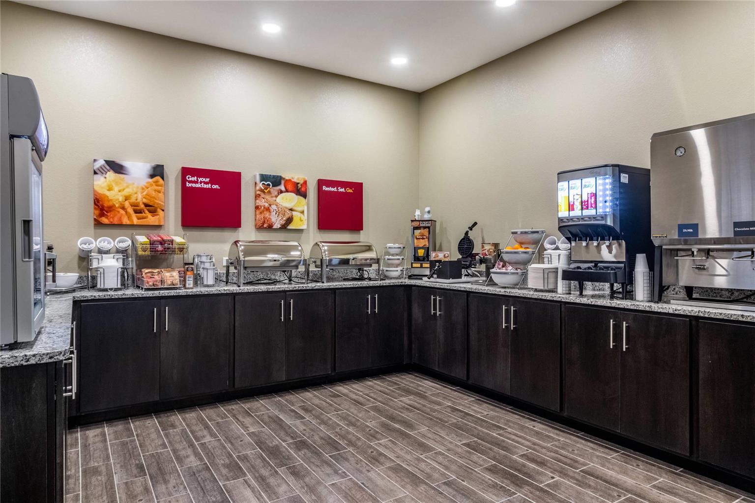 Comfort Suites Brunswick Town Center - photo 34