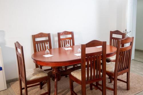 Lovely spacious 1 bedroom with pool view