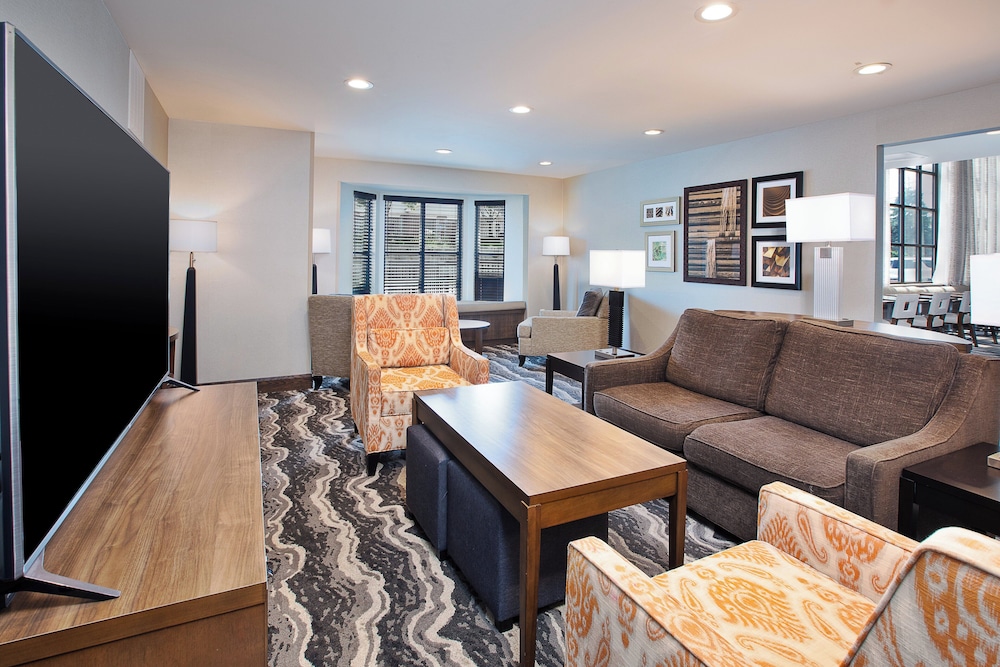 Staybridge Suites Auburn Hills by IHG - photo 27