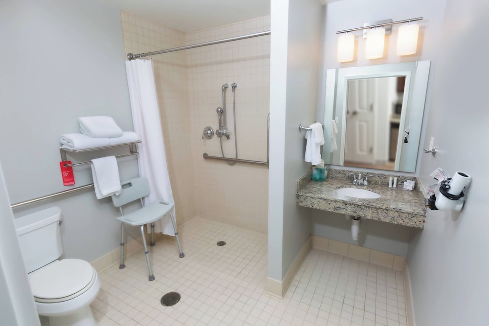 TownePlace Suites Bowling Green - photo 28