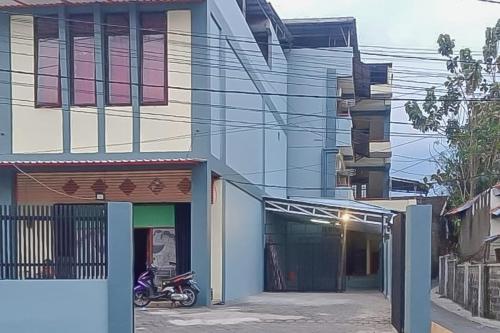 Urbanview Hotel Maharani Garut in Garut, Indonesia