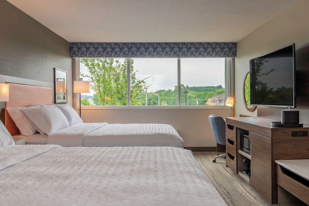 Hampton Inn by Hilton Manchester - photo 18