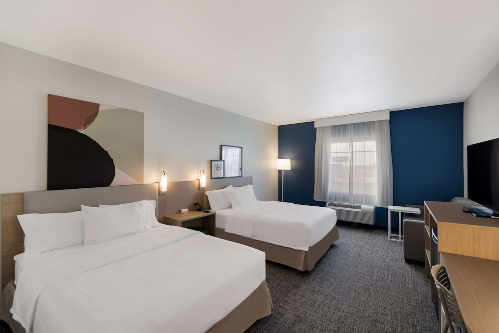 Spark by Hilton Midland South - photo 8