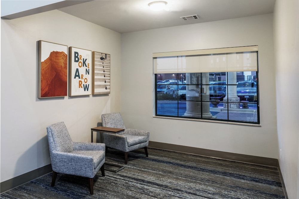 Holiday Inn Express & Suites Tulsa S Broken Arrow Hwy 51 by IHG - photo 63