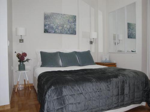 Lux Studio Apartment at Kolonaki — 4-Star Luxury Hotel in Athens, Greece
