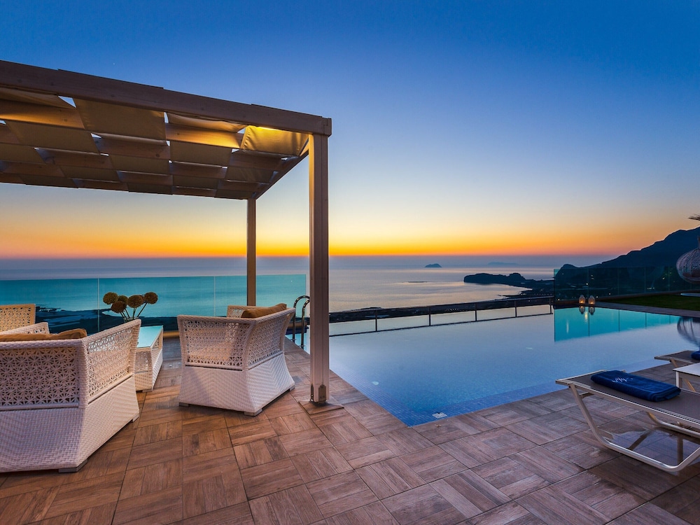 Falasarna Villas — 4-Star Luxury Hotel in Kissamos, Greece