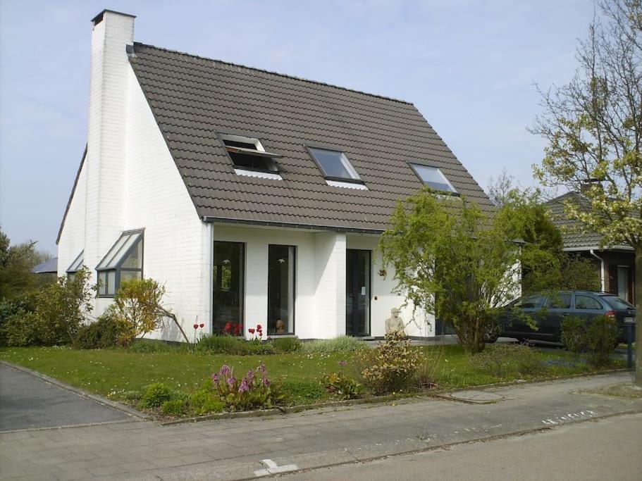 Huis met 4 slaapkamers tussen Antwerpen en Brussel — 4-Star Luxury Hotel in Rumst, Belgium