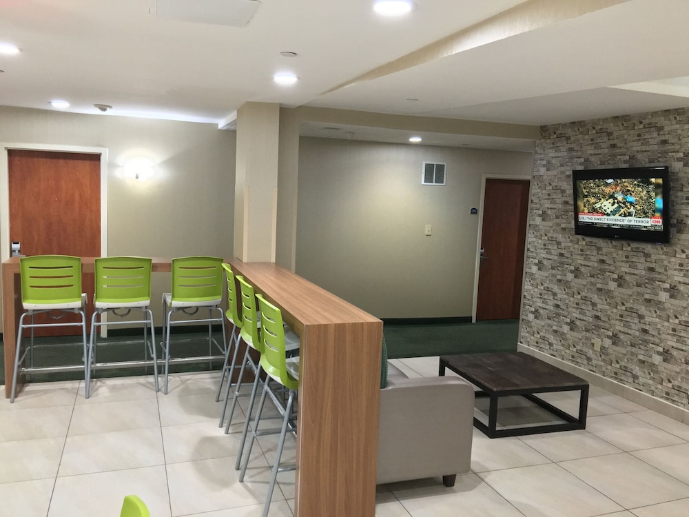 Corona Hotel - photo 4