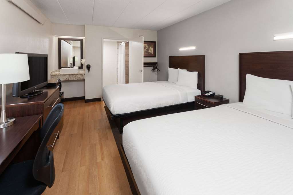 Travelodge by Wyndham Peoria - photo 23