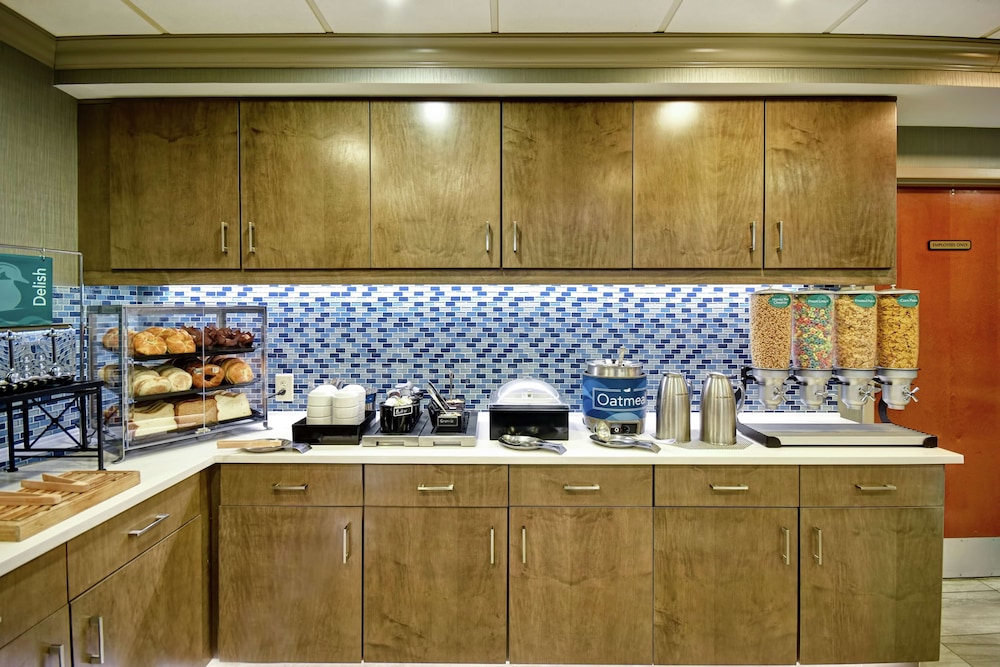 Homewood Suites by Hilton Ocala at Heath Brook - photo 22