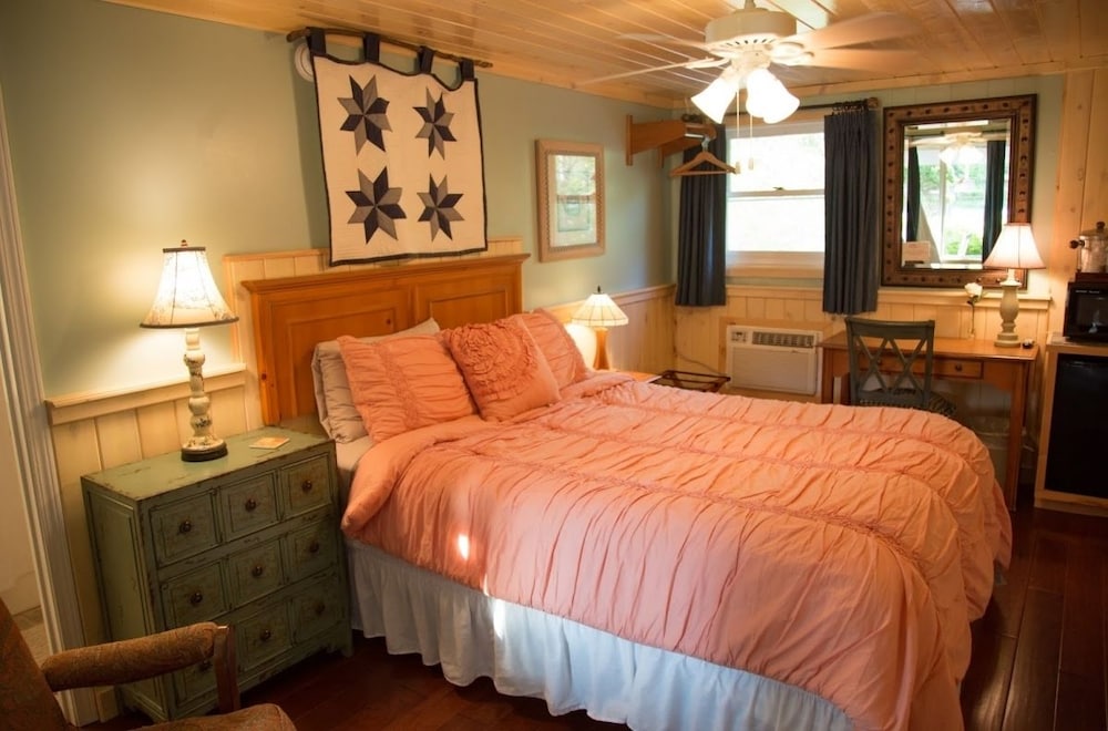The Homestead Inn - photo 13
