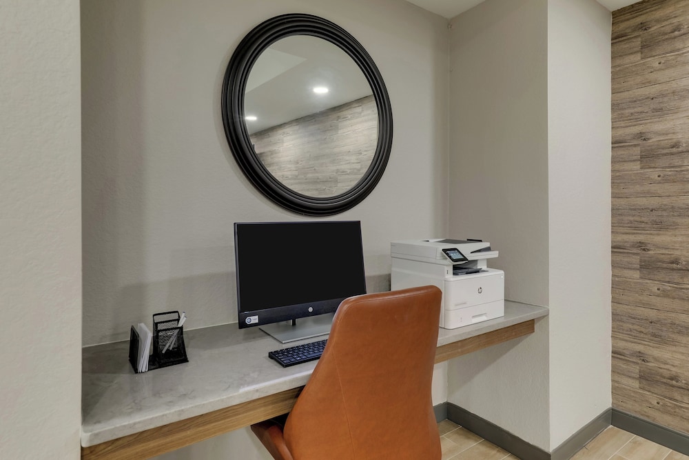 Candlewood Suites Lexington by IHG - photo 38