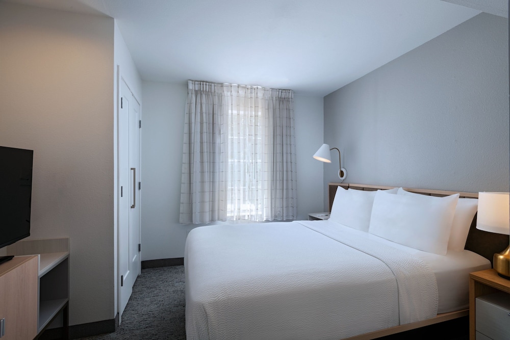 TownePlace Suites by Marriott College Station - photo 5