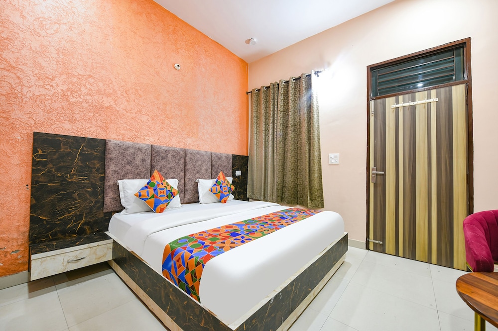 Fabexpress Galaxy in Kharar, India