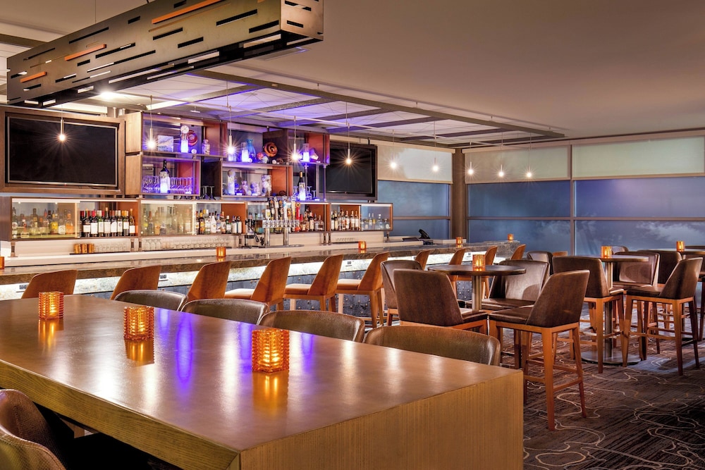 Delta Hotels by Marriott Chesapeake Norfolk - photo 27