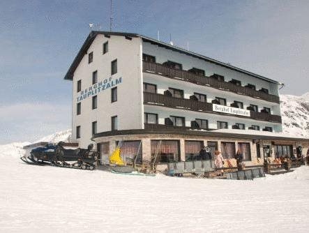 Hotel Berghof Tauplitzalm in Tauplitz, Austria