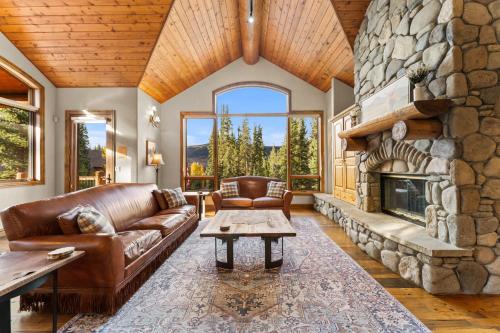 140 Goldenrod Circle by Summit County Mountain Retreats in Keystone, United States